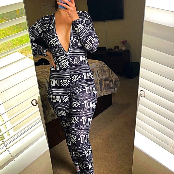 Prettylittlething navy pajama jumpsuit size 10 - Picture 1 of 8